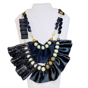 Chico’s Necklace Rare Bold Statement Black Faux Pearls